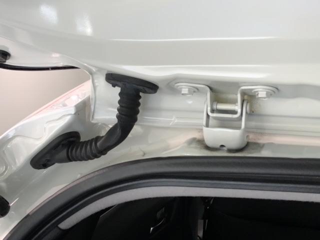 e:HEVホーム 20周年特別仕様車 カーサ 禁煙 新車保証継承 Navi BTaudio ipod/USB接続可/フルセグTV リアカメラ 衝突軽減装置 サイドカ-テンSRS ETC LEDライト シ-トヒ-タ- 純正アルミ 緊急レスキュ-装置(35枚目)