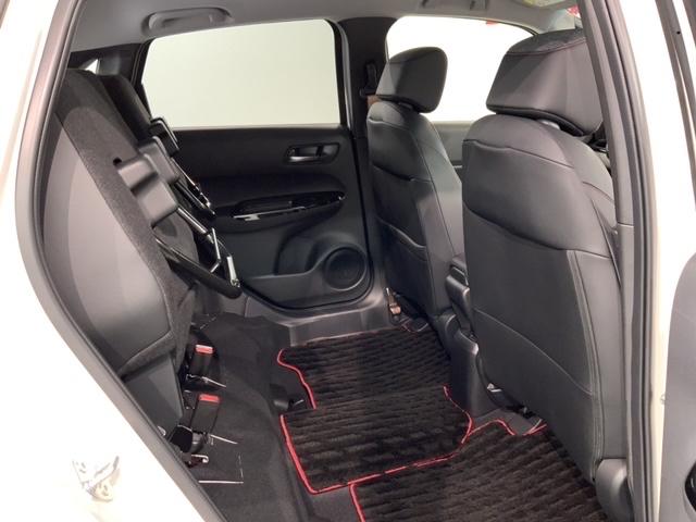 e:HEVホーム 20周年特別仕様車 カーサ 禁煙 新車保証継承 Navi BTaudio ipod/USB接続可/フルセグTV リアカメラ 衝突軽減装置 サイドカ-テンSRS ETC LEDライト シ-トヒ-タ- 純正アルミ 緊急レスキュ-装置(41枚目)