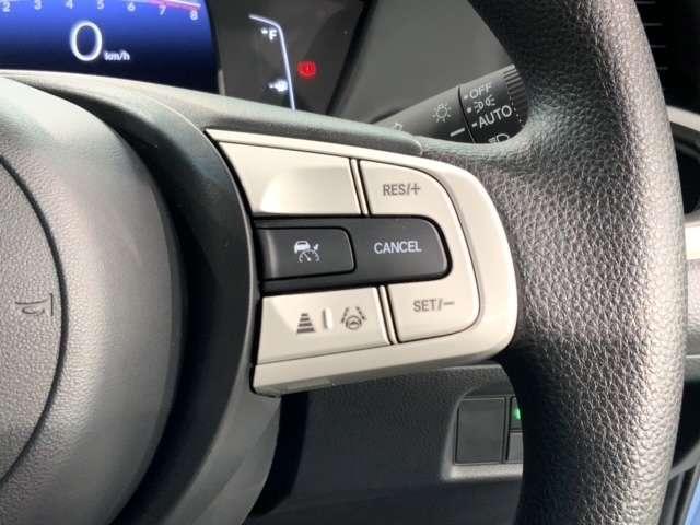 ホーム 禁煙 新車保証継承 純正Navi BTaudio ipod/USB/フルセグDVD Rカメラ 衝突軽減装置 サイドSRS ETC LEDライト スマ-トキ- ステリモ クル-ズ機能 緊急レスキュ-装置(14枚目)