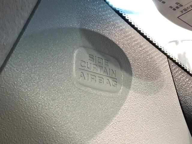 ホーム 禁煙 新車保証継承 純正Navi BTaudio ipod/USB/フルセグDVD Rカメラ 衝突軽減装置 サイドSRS ETC LEDライト スマ-トキ- ステリモ クル-ズ機能 緊急レスキュ-装置(30枚目)