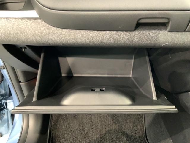 ホーム 禁煙 新車保証継承 純正Navi BTaudio ipod/USB/フルセグDVD Rカメラ 衝突軽減装置 サイドSRS ETC LEDライト スマ-トキ- ステリモ クル-ズ機能 緊急レスキュ-装置(33枚目)