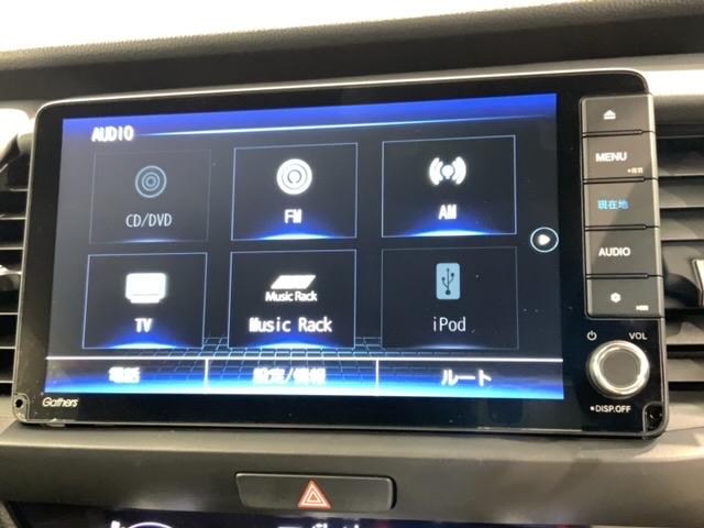 e:HEVホーム 禁煙 新車保証継承 純正Navi BTaudio ipod/USB接続/フルセグDVD Rカメラ 衝突軽減 サイドカ-テンSRS ETC LEDライト スマ-ト鍵 クル-ズCR 緊急レスキュ-装置(21枚目)