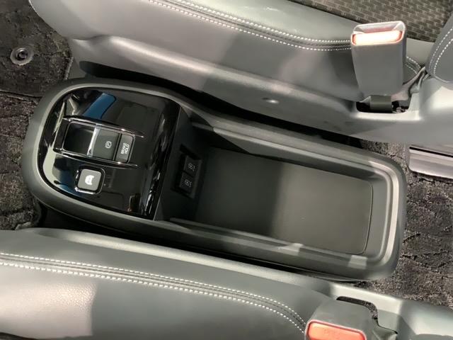 ステップワゴンスパーダ ｅ：ＨＥＶスパーダＧ・ＥＸホンダセンシング　２年保証ナビフルセグＲカメラＤＶＤ　地上デジタル　衝突被害軽減　１オーナー　カーテンエアバッグ　Ａクルコン　Ｂカメラ　ＬＥＤランプ　スマートキーシステム　ドラレコ　フルオートエアコン　キーレス　ＡＢＳ（29枚目）
