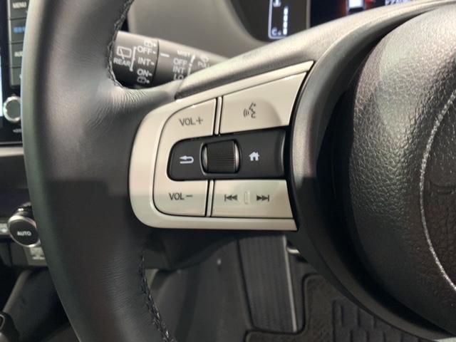 フィット ホーム HSENSING新車保証試乗車ワンオーナー 記録簿 衝突軽減 リアカメラ USB接続 AAC 横滑り防止機能 サイドエアバック ワンオーナー車 LEDライト クルーズコントロール パワーウィンドウ(9枚目)