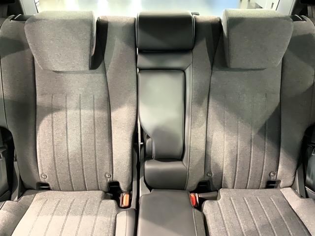 フィット ｅ：ＨＥＶホーム　ＨＳＥＮＳＩＮＧ　新車保証試乗車　ワンオ－ナ－　前後誤発進抑制機能　助手席エアバッグ　運転席エアバッグ　１オナ　ＬＥＤライト　ＵＳＢ接続　バックカメラ　ＡＢＳ　サイドエアバッグ　フルセグＴＶ　記録簿（34枚目）