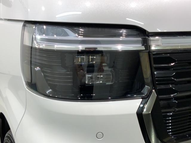N-BOXカスタム コーディネートスタイル HSENSING新車保証試乗車ワンオーナー オートクルーズ フルフラット フルセグ対応 W電動ドア シートヒータ LED ESC リアカメラ ETC 整備記録簿 ベンチシート エアコン USB ABS(8枚目)
