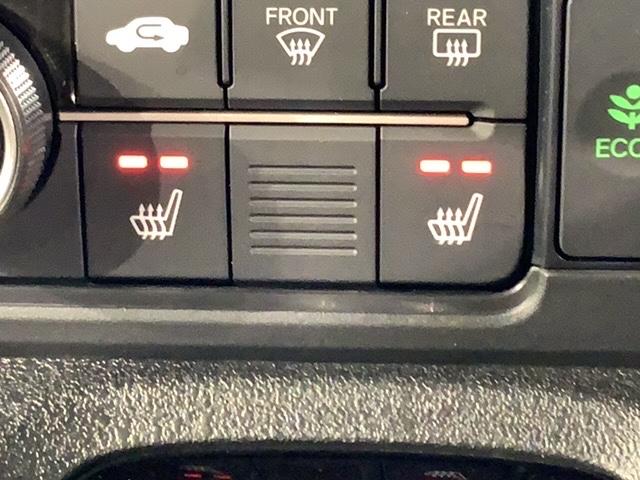 N-BOXカスタム コーディネートスタイル HSENSING新車保証試乗車ワンオーナー オートクルーズ フルフラット フルセグ対応 W電動ドア シートヒータ LED ESC リアカメラ ETC 整備記録簿 ベンチシート エアコン USB ABS(12枚目)