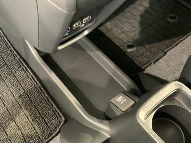 N-ONE オリジナル HSENSING新車保証試乗車ワンオーナー 追突被害軽減ブレーキ 記録簿 オートクルーズコントロール サイドエアバック ETC車載器 ナビ&TV LEDライト USB WAB Bカメラ セキュリティ(27枚目)