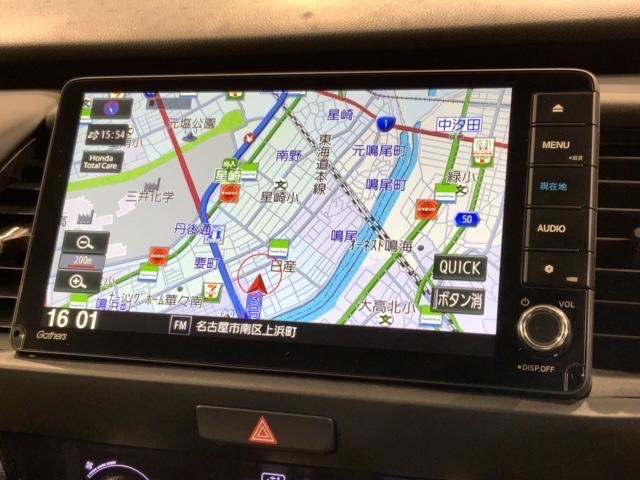 フィット ｅ：ＨＥＶホーム　ＨＳＥＮＳＩＮＧ新車保証試乗車ワンオーナー　前後誤発進抑制機能　助手席エアバッグ　運転席エアバッグ　１オナ　ＬＥＤライト　ＵＳＢ接続　バックカメラ　ＡＢＳ　サイドエアバッグ　オートクルーズコントロール（6枚目）