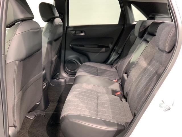 フィット e:HEVホーム H SENSING 新車保証 試乗車 ワンオ-ナ- ナビVXU-245FTi TV Rカメラ BTオ-ディオ ETC LEDライト VSA クルコン スマ-トキ- スペアキ- 盗難防止装置 整備記録簿(32枚目)