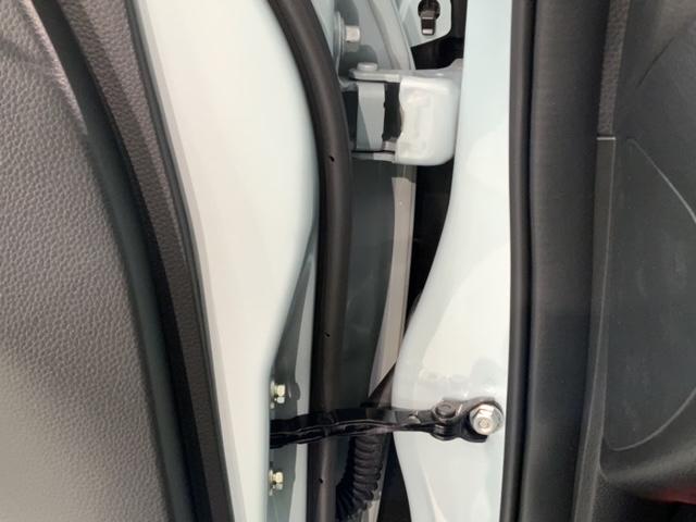 フィット e:HEVホーム H SENSING 新車保証 試乗車 ワンオ-ナ- ナビVXU-245FTi TV Rカメラ BTオ-ディオ ETC LEDライト VSA クルコン スマ-トキ- スペアキ- 盗難防止装置 整備記録簿(42枚目)