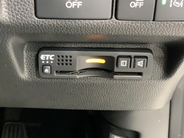 フリード+ G・ホンダセンシング 最長5年保証 ワンオ-ナ- ナビVXM-204VFi TV Rカメラ CD録音 BTオ-ディオ DVD ドラレコ ETC LEDライト 両側電動ドア VSA クルコン アルミ スマ-トキ- スペアキ-(13枚目)