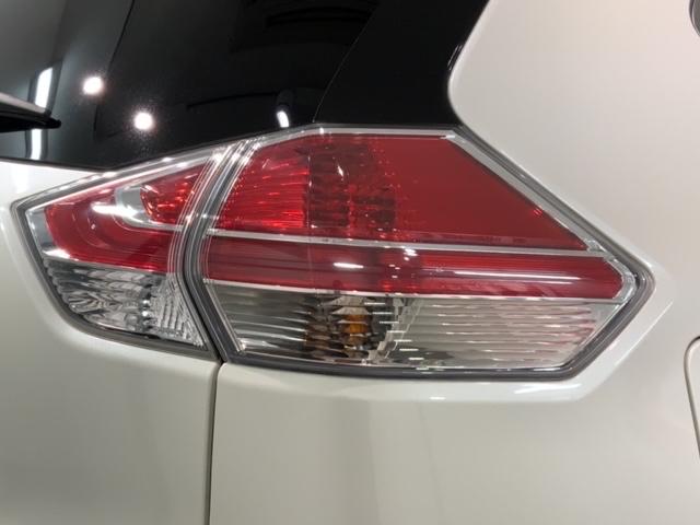 エクストレイル モード・プレミアオーテック30thアニバーサリー 革シ-ト 1年保証 純正ナビ TV Rカメラ CD録音 BTオ-ディオ DVD Rモニタ- ETC LEDライト 横滑り防止 シ-トヒ-タ- アルミ スマ-トキ- スペアキ- 盗難防止装置 整備記録簿(45枚目)