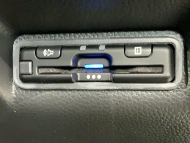 ステップワゴン スパーダリフトアップシート H SENSING 福祉車両 最長5年保証 ワンオ-ナ- ナビLXM-247VFLi TV Rカメラ CD録音 DVD ETC LEDライト 両側電動ドア VSA アルミ スマ-トキー スペアキー(13枚目)