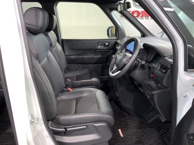 ステップワゴン スパーダリフトアップシート H SENSING 福祉車両 最長5年保証 ワンオ-ナ- ナビLXM-247VFLi TV Rカメラ CD録音 DVD ETC LEDライト 両側電動ドア VSA アルミ スマ-トキー スペアキー(17枚目)