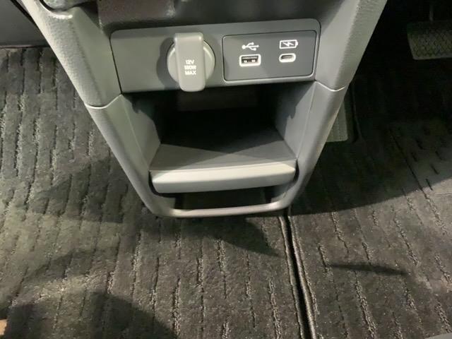 ステップワゴン スパーダリフトアップシート H SENSING 福祉車両 最長5年保証 ワンオ-ナ- ナビLXM-247VFLi TV Rカメラ CD録音 DVD ETC LEDライト 両側電動ドア VSA アルミ スマ-トキー スペアキー(30枚目)