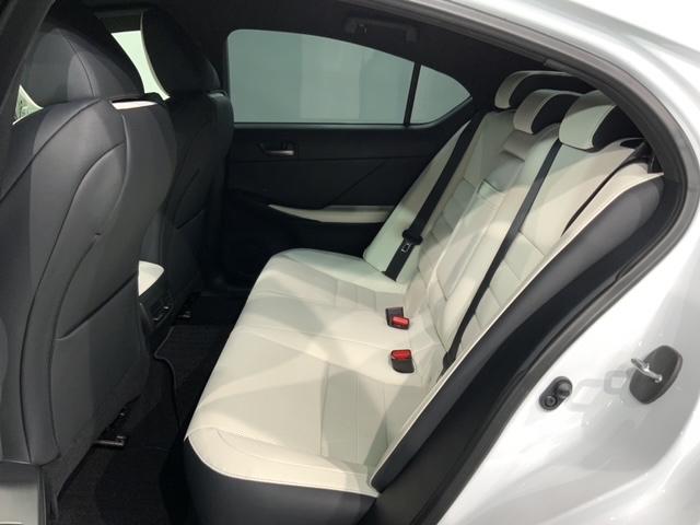 ＩＳ ＩＳ３５０Ｆスポーツ　革シート　最長５年保証　純正ナビ　ＴＶ　Ｒカメラ　ＢＴオ－ディオ　ＤＶＤ　衝突軽減Ｂ　ＥＴＣ　ＬＥＤライト　横滑り防止　シ－トヒ－タ－　クルコン　アルミ　スマ－トキ－　スペアキー　盗難防止装置ＡＡＣ（30枚目）