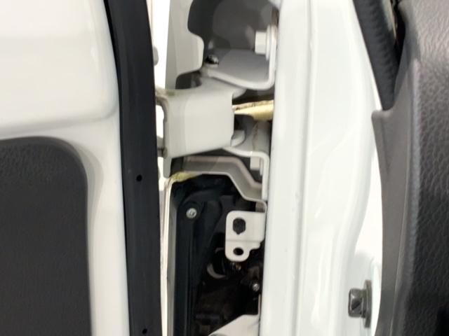 アクティトラック ＳＤＸ　最長５年保証　４ＷＤ　純正ＡＭ／ＦＭラジオ　ドアバイザー　整備記録簿　エアコン　運転席エアバック　ＡＣ　運転席エアバッグ　ＡＢＳ付（33枚目）