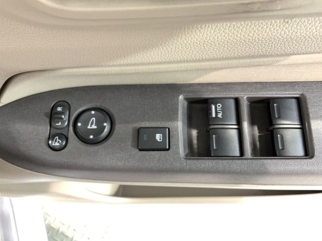 N-WGN G いまコレ+新品マット付 保証付 ワンオーナー ETC VSA ベンチシート ドアバイザー スマートキー 盗難防止装置 整備記録簿 AAC Wエアバッグ フルフラットシート 1オ-ナ- イモビライザー(12枚目)