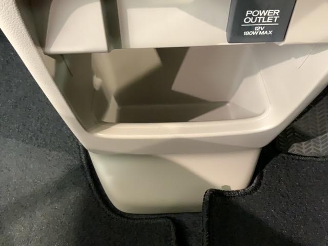 N-WGN G いまコレ+新品マット付 保証付 ワンオーナー ETC VSA ベンチシート ドアバイザー スマートキー 盗難防止装置 整備記録簿 AAC Wエアバッグ フルフラットシート 1オ-ナ- イモビライザー(29枚目)