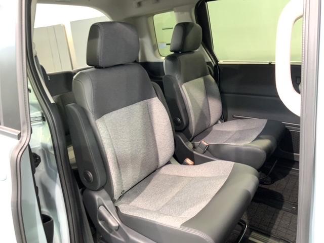 フリード エアーＥＸ　Ｈ　ＳＥＮＳＩＮＧ　新車保証　試乗車　ワンオーナー　ナビＬＸＭ－２４２ＺＦＮｉ　ＴＶ　Ｒカメラ　ＢＴオ－ディオ　ＥＴＣ　ＬＥＤライト　ＶＳＡ　両側電動ドア　シートヒーター　クルコン　アルミ　フォグ（18枚目）