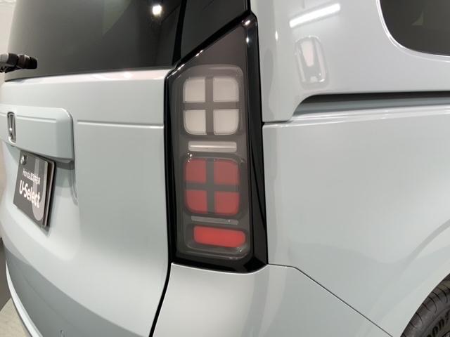 フリード エアーＥＸ　Ｈ　ＳＥＮＳＩＮＧ　新車保証　試乗車　ワンオーナー　ナビＬＸＭ－２４２ＺＦＮｉ　ＴＶ　Ｒカメラ　ＢＴオ－ディオ　ＥＴＣ　ＬＥＤライト　ＶＳＡ　両側電動ドア　シートヒーター　クルコン　アルミ　フォグ（45枚目）