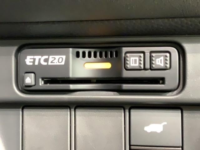 ＺＲ－Ｖ ｅ：ＨＥＶＺ　ＢＳＩレス　Ｈ　ＳＥＮＳＩＮＧ　革シ－ト　最長５年保証　ワンオ－ナ－　純正ナビ　ＴＶ　Ｒカメラ　マルチビュ－ＢＴオ－ディオ　ＥＴＣ　ＬＥＤライト　ＶＳＡ　シ－トヒ－タ－　クルコン　アルミ　スマ－トキ－（12枚目）