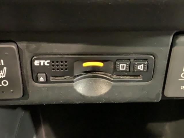 いまや快適なカーライフに欠かせないＥＴＣが付いています。