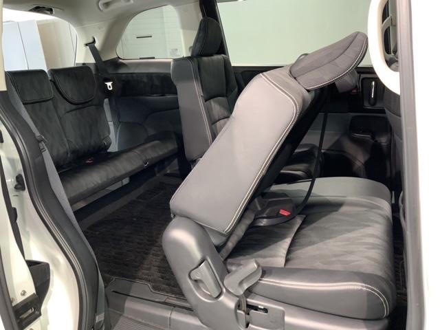 ���Џ��i���Z���^�[�ɂē��O���̃N���[�j���O�����{���Ă���܂��I