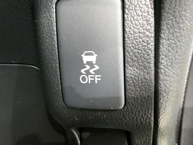 Ｎ－ＢＯＸカスタム ２トーンカラースタイルＧターボＳＳパッケージ　いまコレ＋新品マット付　あんしんＰＫＧ　１年保証　ワンオーナー　ナビＶＸＭ－１４５ＶＦｉ　ＴＶ　Ｒカメラ　ＣＤ録音　ＤＶＤ　シートヒーター　ＥＴＣ　ＨＩＤ　ＶＳＡ　両側電動ドア　クルコン　フォグ（15枚目）