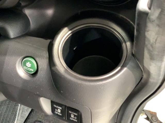 Ｎ－ＢＯＸカスタム ２トーンカラースタイルＧターボＳＳパッケージ　いまコレ＋新品マット付　あんしんＰＫＧ　１年保証　ワンオーナー　ナビＶＸＭ－１４５ＶＦｉ　ＴＶ　Ｒカメラ　ＣＤ録音　ＤＶＤ　シートヒーター　ＥＴＣ　ＨＩＤ　ＶＳＡ　両側電動ドア　クルコン　フォグ（29枚目）