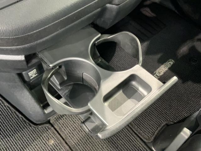 ステップワゴンスパーダ Ｚクールスピリット　１年保証　ワンオーナー　ナビＶＸＭ－１５５ＶＦＮｉ　ＴＶ　Ｒカメラ　ＣＤ録音　ＢＴオ－ディオ　ＤＶＤ　ＥＴＣ　ＨＩＤ　ＶＳＡ　両側電動ドア　クルコン　アルミ　フォグ　スマートキー　盗難防止装置　ＡＡＣ（26枚目）