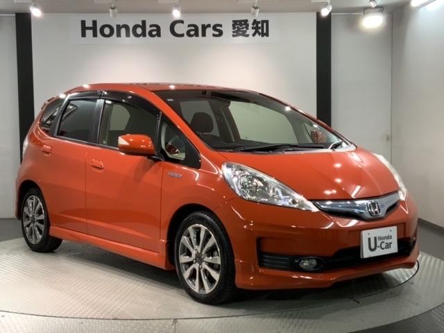 フィットハイブリッド ＲＳ　１年保証　ナビ　ＴＶ　Ｒカメラ　ＤＶＤ　ＥＴＣ　ＨＩＤ　ＶＳＡ　クルコン　アルミ　スマ－トキ－　スペアキ－　盗難防止装置　整備記録簿　ドアバイザ－　Ｗエアバッグ　ＡＡＣ　スマキ－　Ｂカメ　キーフリー（52枚目）