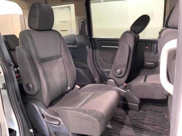 ステップワゴンスパーダ ｅ：ＨＥＶスパーダＧホンダセンシング　最長５年保証　ワンオ－ナ－　ナビＶＸＭ－２１７ＶＦＮｉ　ＴＶ　Ｒカメラ　ＣＤ録音　ＢＴオ－ディオ　ＤＶＤ　ドラレコ　Ｒモニタ－　ＥＴＣ　ＬＥＤライト　両側電動ドア　ＶＳＡ　アルミ　スマ－トキ－　ＡＡＣ（36枚目）