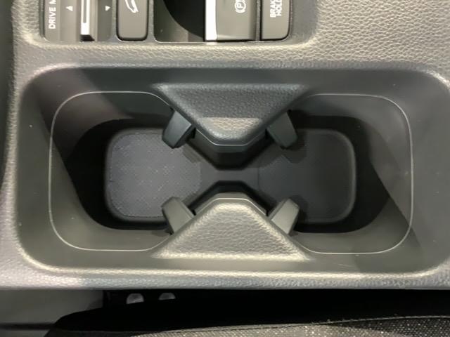 ヴェゼル ｅ：ＨＥＶＸ　Ｈ　ＳＥＮＳＩＮＧ　最長５年保証　ワンオーナー　純正ナビ　ＴＶ　Ｒカメラ　ＢＴオ－ディオ　ドラレコ　ＥＴＣ　ＬＥＤライト　ＶＳＡ　シートヒーター　クルコン　アルミ　フォグ　スマートキー　盗難防止装置（28枚目）