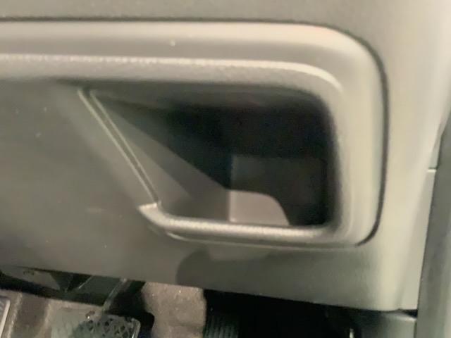 ヴェゼル ｅ：ＨＥＶＸ　Ｈ　ＳＥＮＳＩＮＧ　最長５年保証　ワンオーナー　純正ナビ　ＴＶ　Ｒカメラ　ＢＴオ－ディオ　ドラレコ　ＥＴＣ　ＬＥＤライト　ＶＳＡ　シートヒーター　クルコン　アルミ　フォグ　スマートキー　盗難防止装置（30枚目）