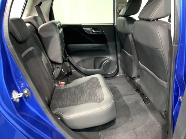 Ｎ－ＯＮＥ プレミアムツアラー・ローダウン　あんしんＰＫＧ　２ト－ン　１年保証　ナビ　ＴＶ　Ｒカメラ　ＤＶＤ　ドラレコ　ＥＴＣ　ＨＩＤ　ＶＳＡ　クルコン　アルミ　スマ－トキ－　スペアキ－　盗難防止装置　整備記録簿　ドアバイザ－　ベンチシ－ト（35枚目）