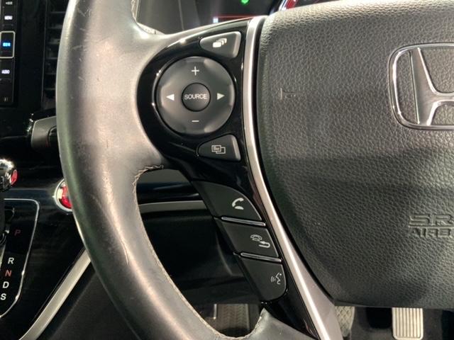 オデッセイ アブソルート・ホンダセンシング　最長５年保証　ワンオーナー　ナビＶＸＭ－２０４ＶＦｉ　ＴＶ　Ｒカメラ　ＣＤ録音　ＢＴオ－ディオ　ＤＶＤ　ＥＴＣ　ＬＥＤライト　ＶＳＡ　両側電動ドア　電動シート　クルコン　アルミ　フォグ　スマートキー（9枚目）