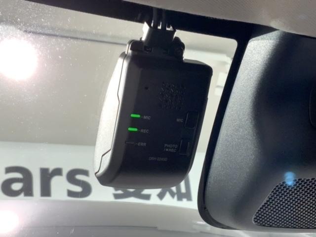 ヴェゼル e:HEVX H SENSING 最長5年保証 ワンオーナー 純正ナビ TV Rカメラ BTオ-ディオ ドラレコ ETC LEDライト VSA クルコン アルミ フォグ スマートキー 盗難防止装置 整備記録簿 PW(12枚目)