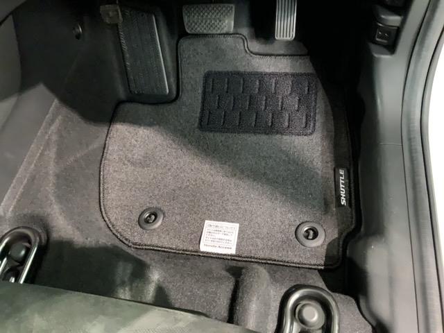 シャトル Ｇ　いまコレ＋新品マット付　１年保証　ワンオ－ナ－　ナビＶＸＭ－１７５ＶＦｉ　ＴＶ　ＣＤ録音　ＤＶＤ　ＥＴＣ　ＶＳＡ　スマ－トキ－　スペアキー　盗難防止装置　整備記録簿　ドアバイザ－　ＡＡＣ　Ｗエアバッグ（3枚目）