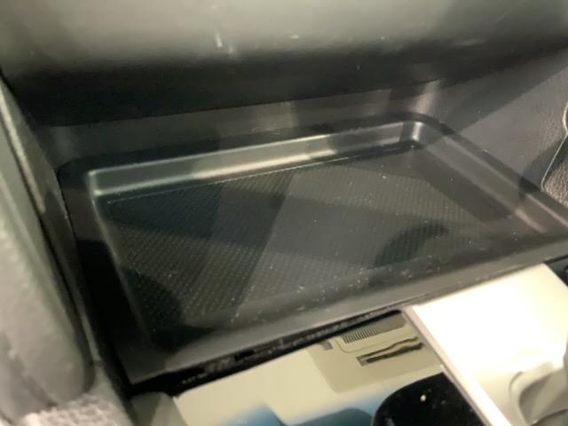 シャトル Ｇ　いまコレ＋新品マット付　１年保証　ワンオ－ナ－　ナビＶＸＭ－１７５ＶＦｉ　ＴＶ　ＣＤ録音　ＤＶＤ　ＥＴＣ　ＶＳＡ　スマ－トキ－　スペアキー　盗難防止装置　整備記録簿　ドアバイザ－　ＡＡＣ　Ｗエアバッグ（25枚目）