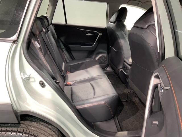 ＲＡＶ４ アドベンチャー　革シ－ト　最長５年保証　ワンオ－ナ－　純正ナビ　ＴＶ　Ｒカメラ　ＢＴオ－ディオ　ＤＶＤ　ドラレコ　衝突軽減Ｂ　ＥＴＣ　ＬＥＤライト　横滑り防止　シ－トヒ－タ－　クルコン　アルミ　スマ－トキ－　ＡＡＣ（19枚目）