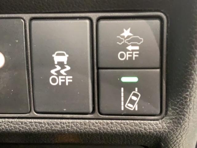 ステップワゴンスパーダ スパーダ・クールスピリットホンダセンシング　最長５年保証　ワンオ－ナ－　ナビ　ＴＶ　Ｒカメラ　ＣＤ録音　ＢＴオ－ディオ　ＤＶＤ　ＥＴＣ　ＬＥＤライト　両側電動ドア　ＶＳＡ　シ－トヒ－タ－　アルミ　スマ－トキ－　スペアキー　盗難防止装置　ＡＡＣ（14枚目）