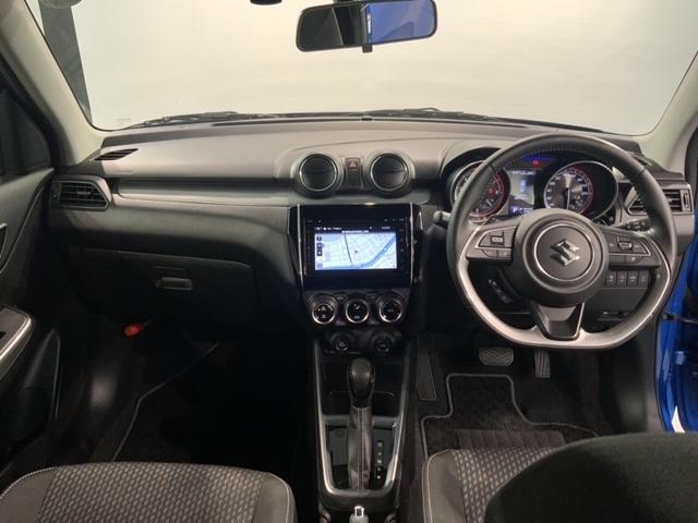 �g���₷�����C�A�E�g�̃_�b�V���{�[�h���ӂł��B�I�[�g�G�A�R���⏬������ȂǊ��������������ڂł��B