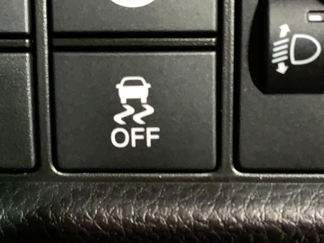 フィット ｅ：ＨＥＶホーム　タバコ臭有　Ｈ　ＳＥＮＳＩＮＧ　最長５年保証　ワンオ－ナ－　ナビＶＸＵ－２１５ＦＴｉ　ＴＶ　Ｒカメラ　ＣＤ録音　ＢＴオ－ディオＤＶＤ　ＥＴＣ　ＬＥＤライト　ＶＳＡ　クルコン　スマ－トキ－　盗難防止装置（13枚目）