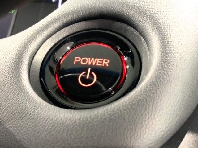 フィット ｅ：ＨＥＶホーム　タバコ臭有　Ｈ　ＳＥＮＳＩＮＧ　最長５年保証　ワンオ－ナ－　ナビＶＸＵ－２１５ＦＴｉ　ＴＶ　Ｒカメラ　ＣＤ録音　ＢＴオ－ディオＤＶＤ　ＥＴＣ　ＬＥＤライト　ＶＳＡ　クルコン　スマ－トキ－　盗難防止装置（14枚目）