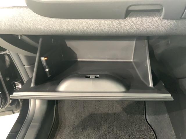 フィット ｅ：ＨＥＶホーム　タバコ臭有　Ｈ　ＳＥＮＳＩＮＧ　最長５年保証　ワンオ－ナ－　ナビＶＸＵ－２１５ＦＴｉ　ＴＶ　Ｒカメラ　ＣＤ録音　ＢＴオ－ディオＤＶＤ　ＥＴＣ　ＬＥＤライト　ＶＳＡ　クルコン　スマ－トキ－　盗難防止装置（25枚目）