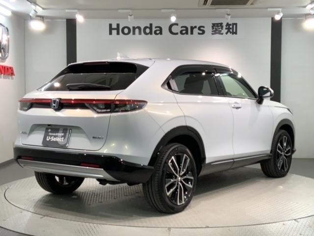 ���Џ��i���Z���^�[�ɂē��O���̃N���[�j���O�����{���Ă���܂��I