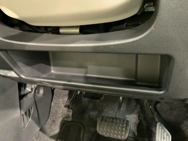 ムーヴキャンバス ＸリミテッドＳＡＩＩ　１年保証　Ｒカメラ　ＢＴオ－ディオ　衝突軽減Ｂ　ＥＴＣ　両側電動ドア　横滑り防止　スマ－トキ－　盗難防止装置　整備記録簿　ＡＡＣ　スペアキ－　ドアバイザ－　ベンチシ－ト（27枚目）