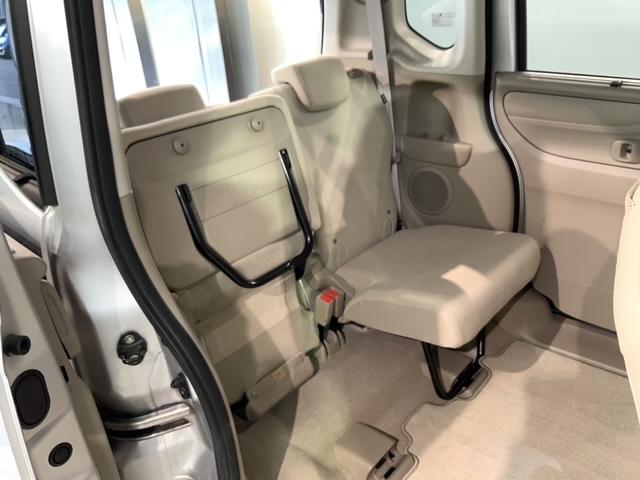 ���Џ��i���Z���^�[�ɂē��O���̃N���[�j���O�����{���Ă���܂��I